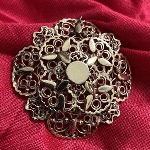 Stunning Vintage Florenza Gold Filigree Pendant or Brooch